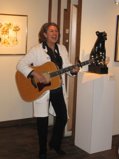 Peri Smilow sings at the Pucker Gallery in Boston David Sharir opening